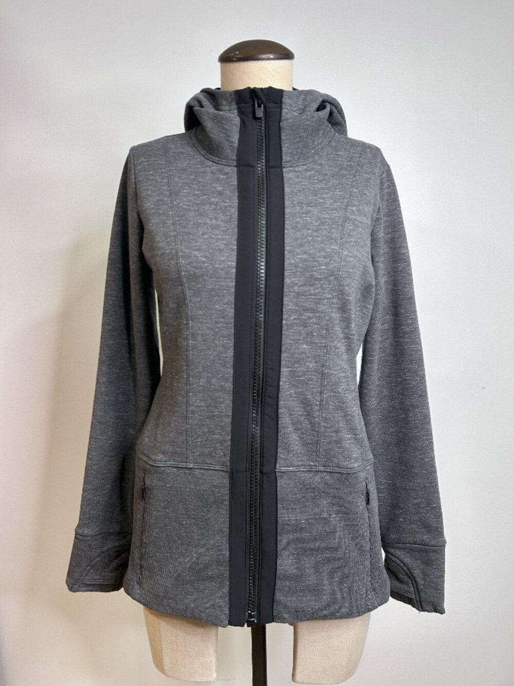 Athleta Victory Hoodie Jacket Heathered Gray Full Zip Thumbholes